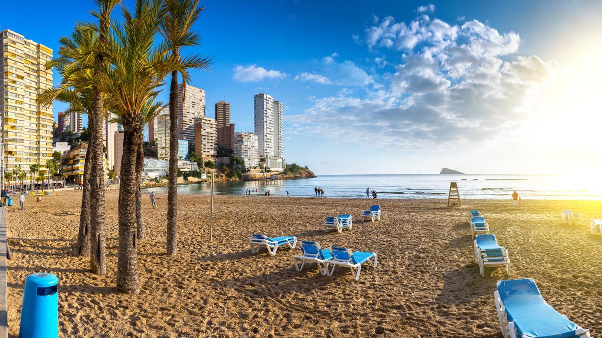 Descubre en qué consiste la regla de las 7 horas y evita sanciones en esta playa española.