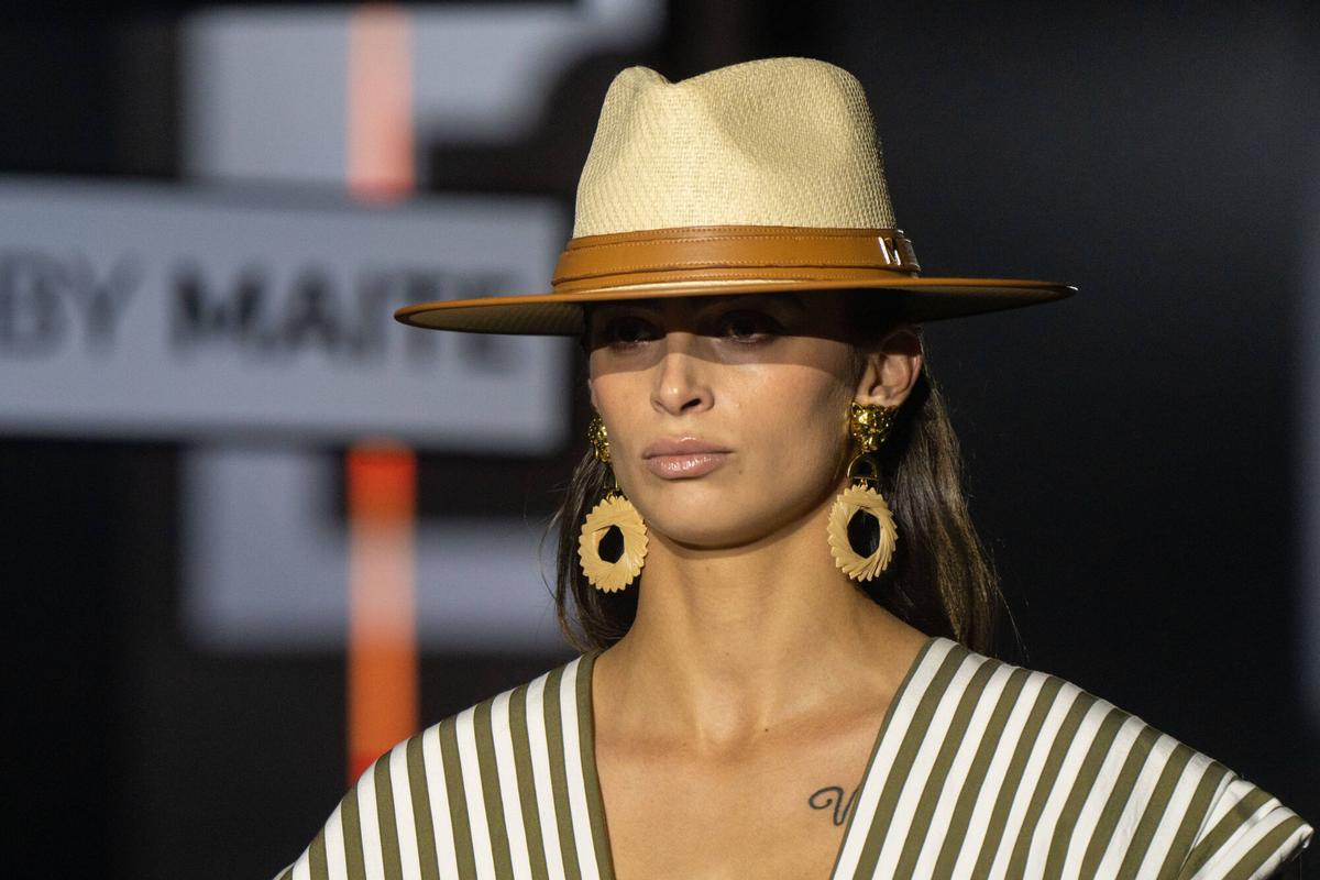 Desfile de Lola Casademunt by Maite en el marco de la 080 Barcelona Fashion