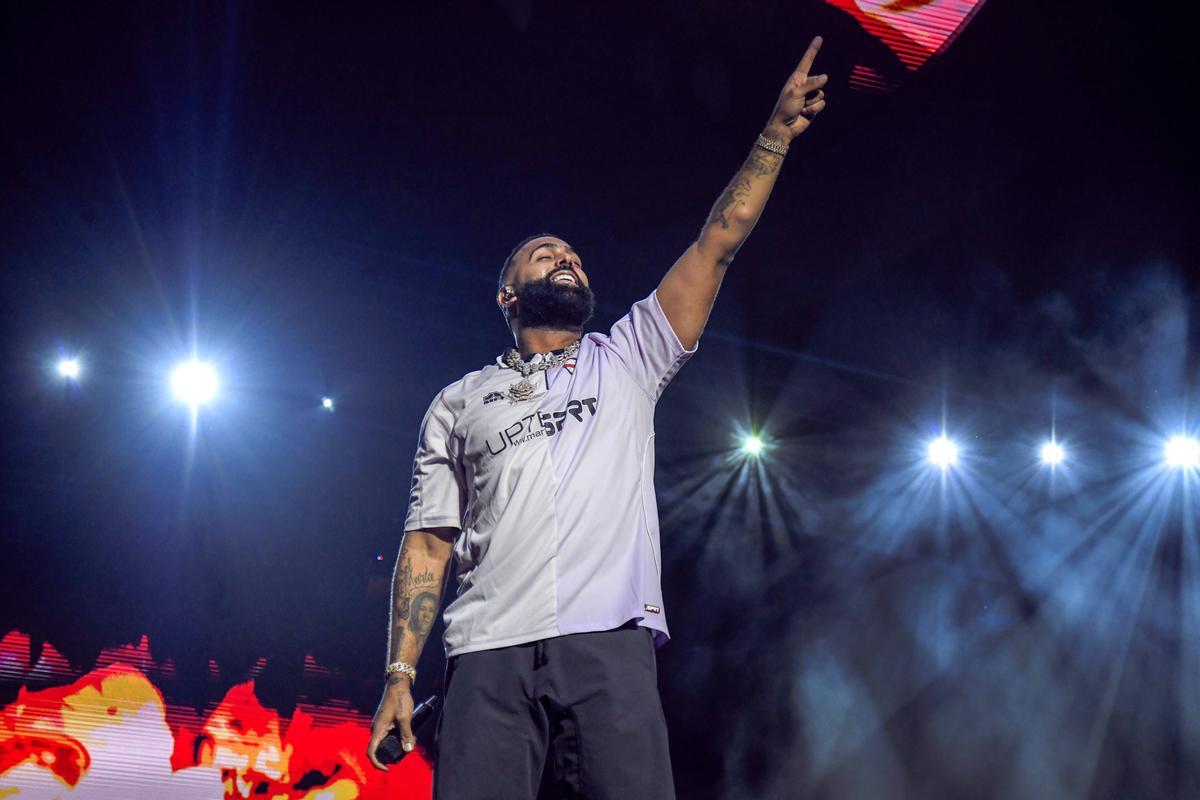 Eladio Carrión, durante su concierto en el Palau Sant Jordi, el jueves 23 de mayo