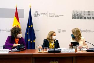 El Gobierno ofrece 500 millones de euros para subvencionar el gasóleo profesional a los transportistas