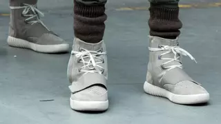 Adidas vende el último par de zapatillas Yeezy, la marca de Kanye West
