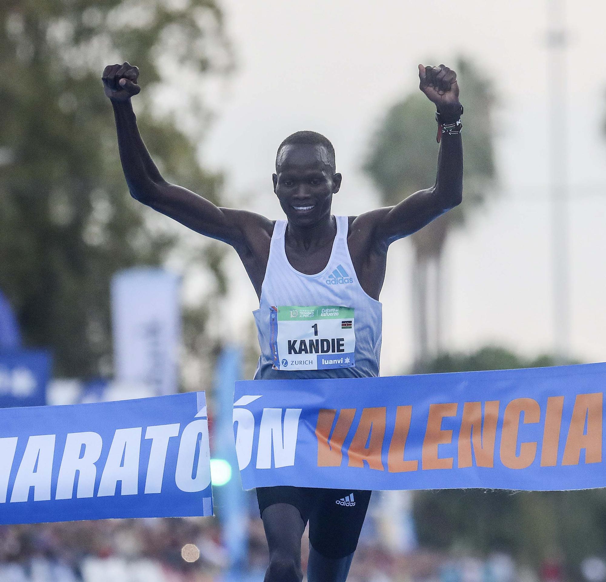 Media Maratón Valencia 2022: Salida y Meta | Busca tu foto