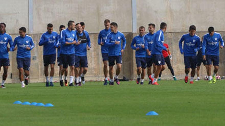 La plantilla, en el último entrenamiento de esta semana, ayer mismo.