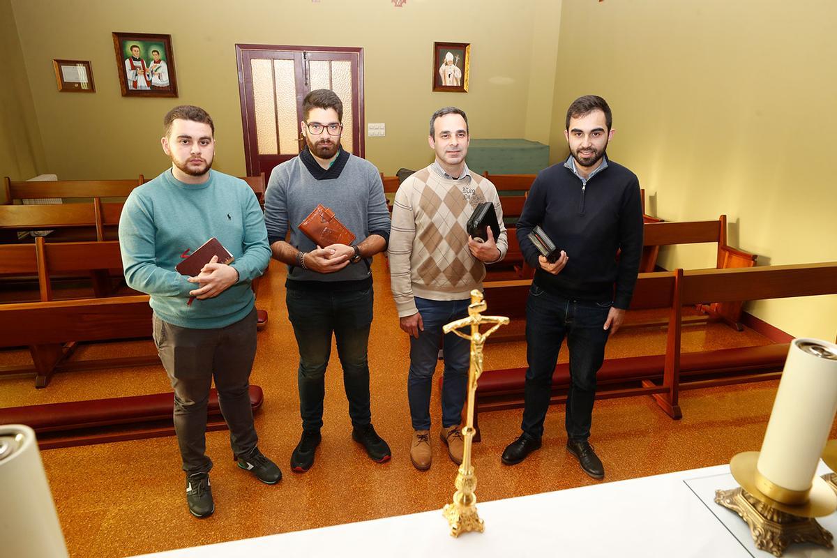 Luis Boullosa (Vigo, 25), Javier Vila (Ponteareas, 20), Fabián del Amparo (Salvaterra do Miño, 25) y Miguel A. Fernandes (Venezuela, 43) f