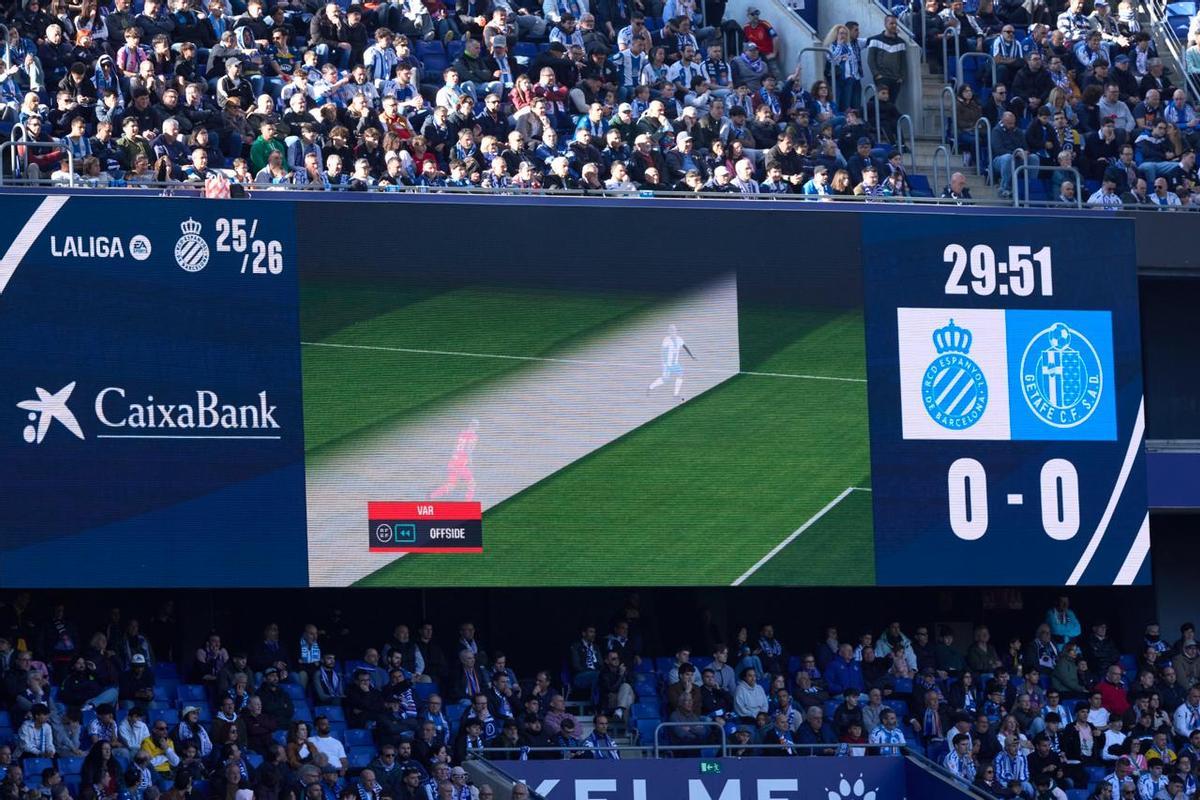 El VAR anuló dos goles al Espanyol por fuera de juego