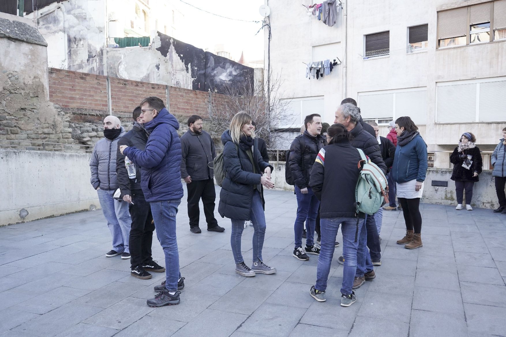 El judici contra els acusats d'agredir un grup d'activistes mentre penjaven una estelada a Manresa, en imatges