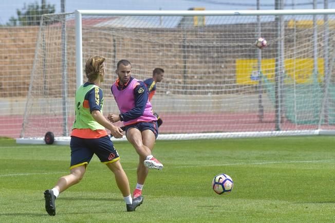 Entrenamiento de la Unión Deportiva Las Palmas ...