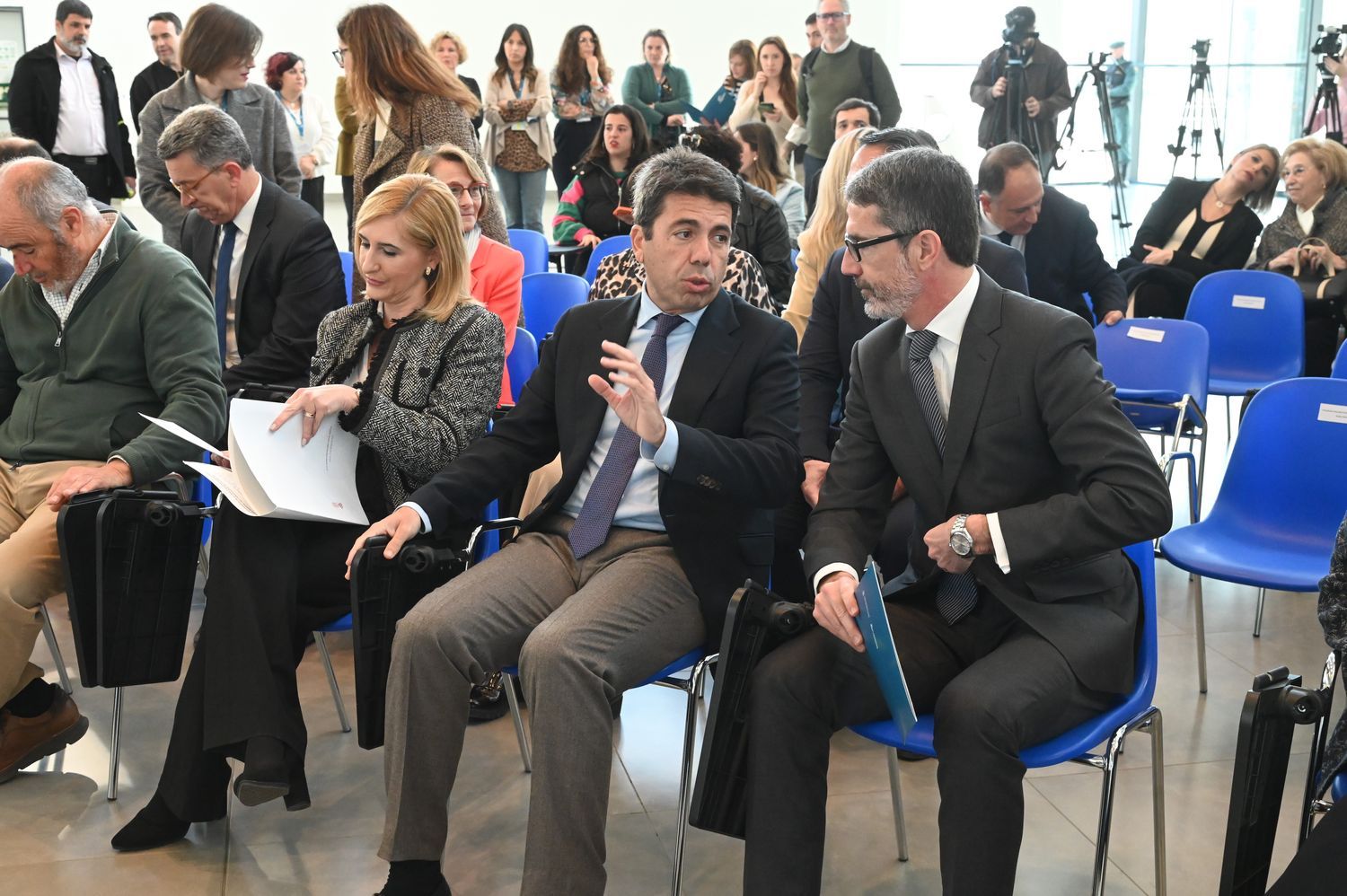 Presentación de Justo Vellón como director y visita al aeropuerto de Castellón