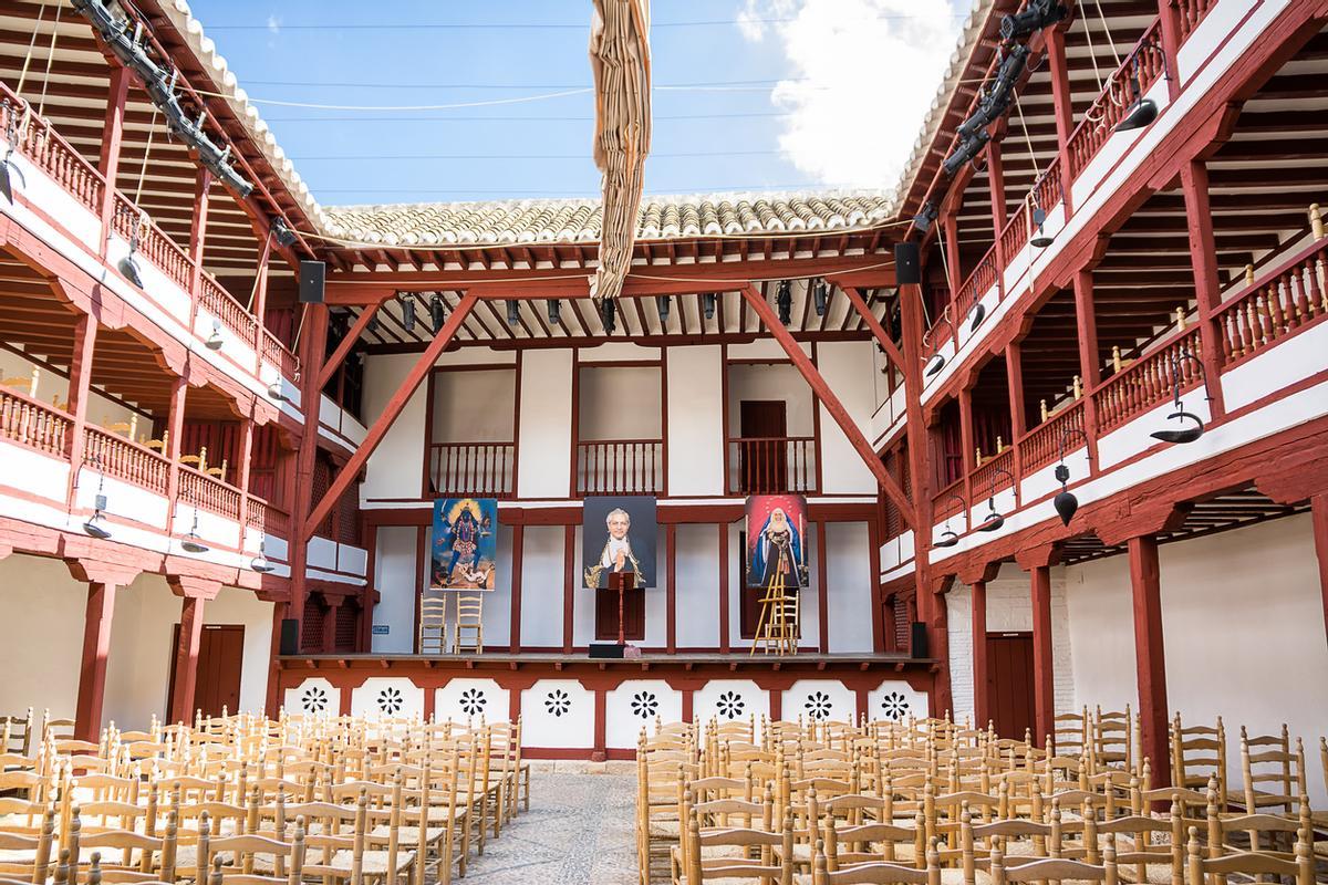Interior del histórico Teatro de Almagro Corral de Comedias sin gente