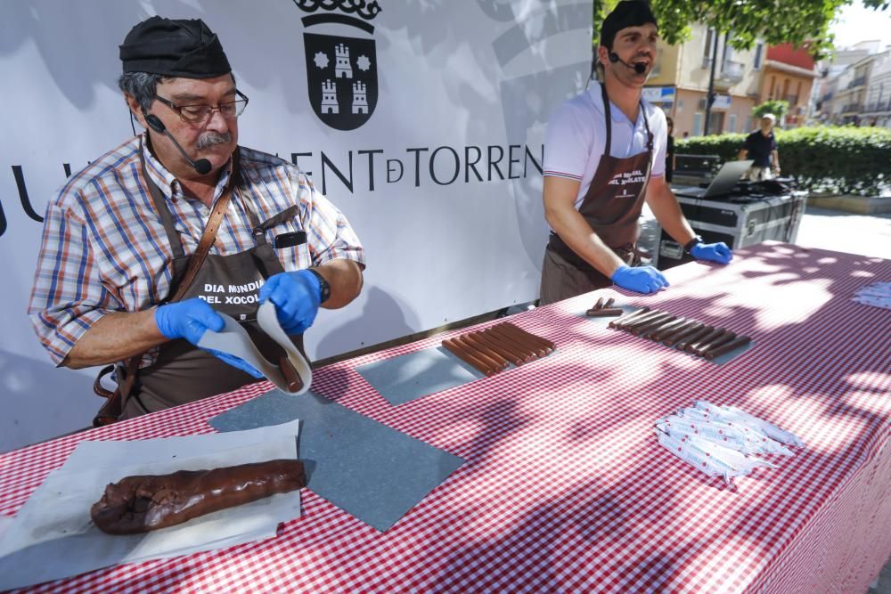 Exhibición de elaboración de chocolate en Torrent