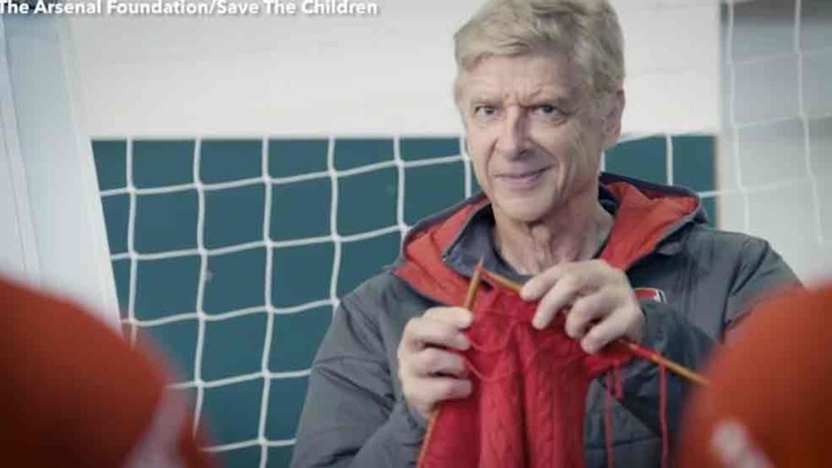 Wenger, en un spot navideño del Arsenal