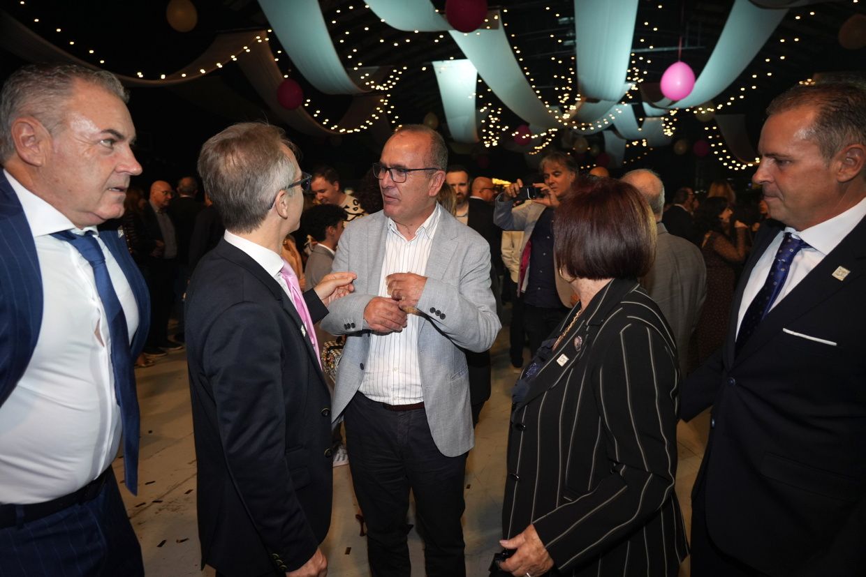 Galería de fotos de la gala del 50º aniversario de Grúas Tomás en Vila-real