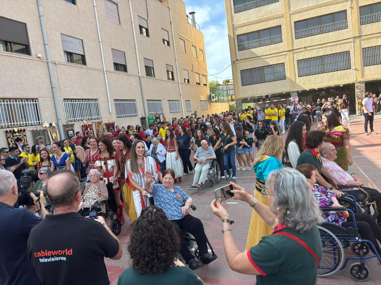 Así ha sido la fiesta de la hamburguesa en Crevillent