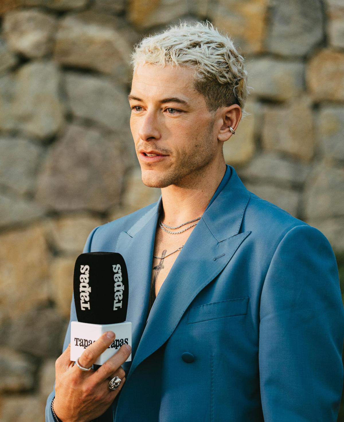 El actor Taz Skylar en la presentación de la revista Tapas.