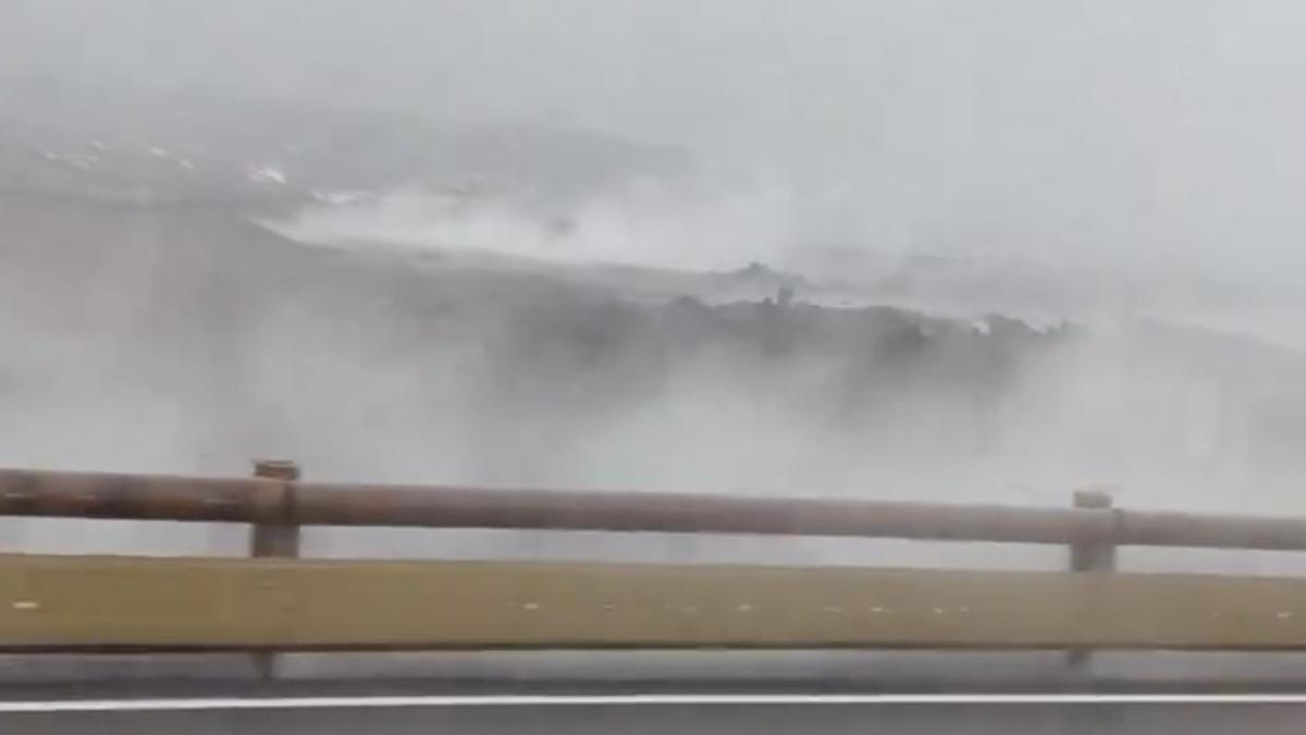 Efecto de las lluvias en Las Palma sobre las coladas del volcán