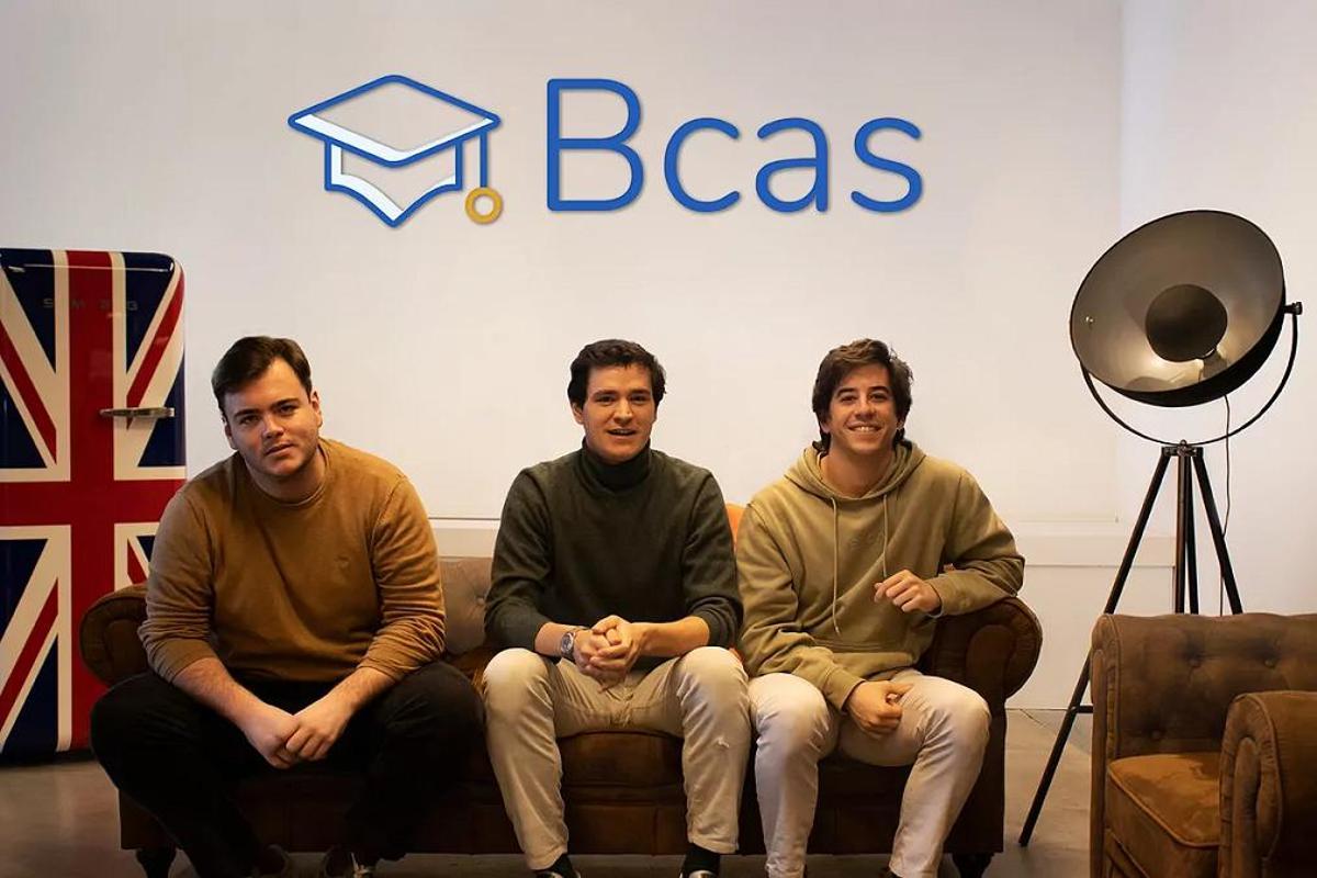 Los fundadores de la plataforma Bcas. De izquierda a derecha, Javier Ausín, Bosco González del Valle y Manuel Avello