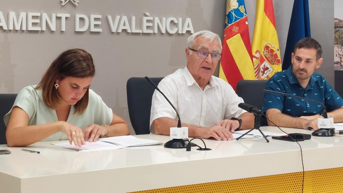 Sandra Gómez, Joan Ribó y Sergi Campillo han presentado el Plan de Acción Local de la Agenda Urbana 2030.