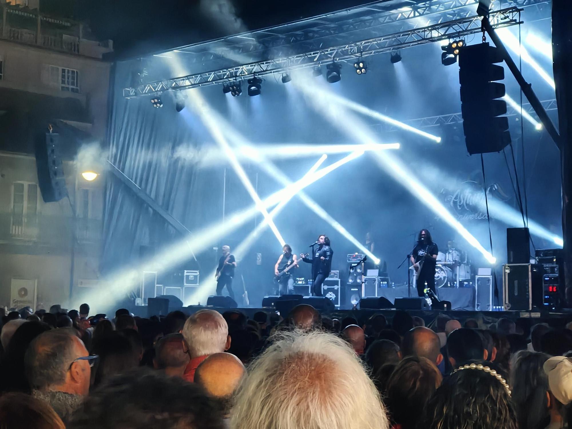 Astarot reúne a 4.000 personas en Cangas y Noname Djs abarrotan laa explanada de Ojea