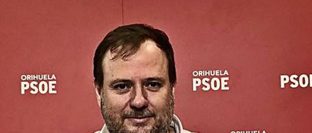 El edil del PSOE Luis Quesada. | INFORMACIÓN