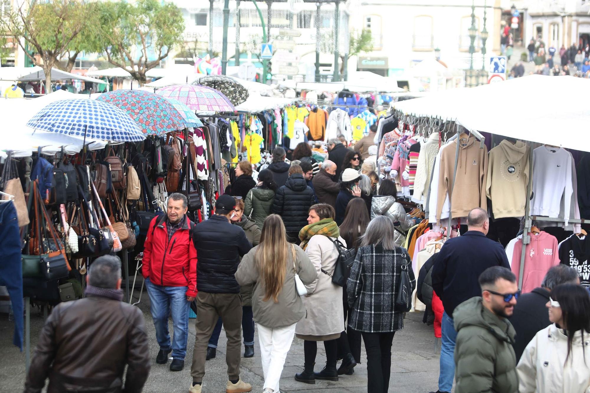 Betanzos abre 2024 fiel a la tradicional feria de Año Nuevo