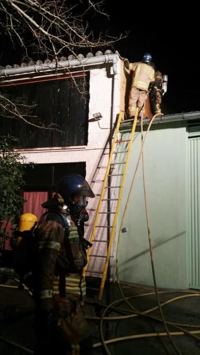 Incendio de un negocio en la Plaza Mayor de Toro