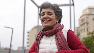 Tana Serra, maestra: "Que un niño cante las tablas de multiplicar no sirve de nada"