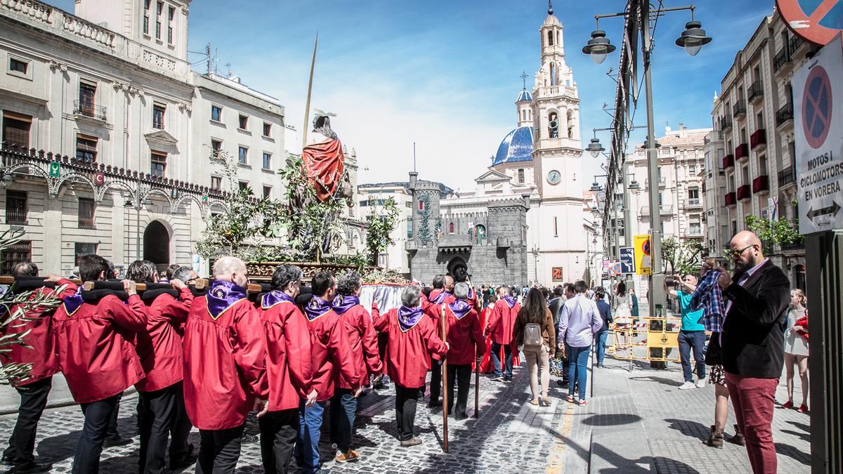 Procesión del Domingo de Ramos de Alcoy en 2019.