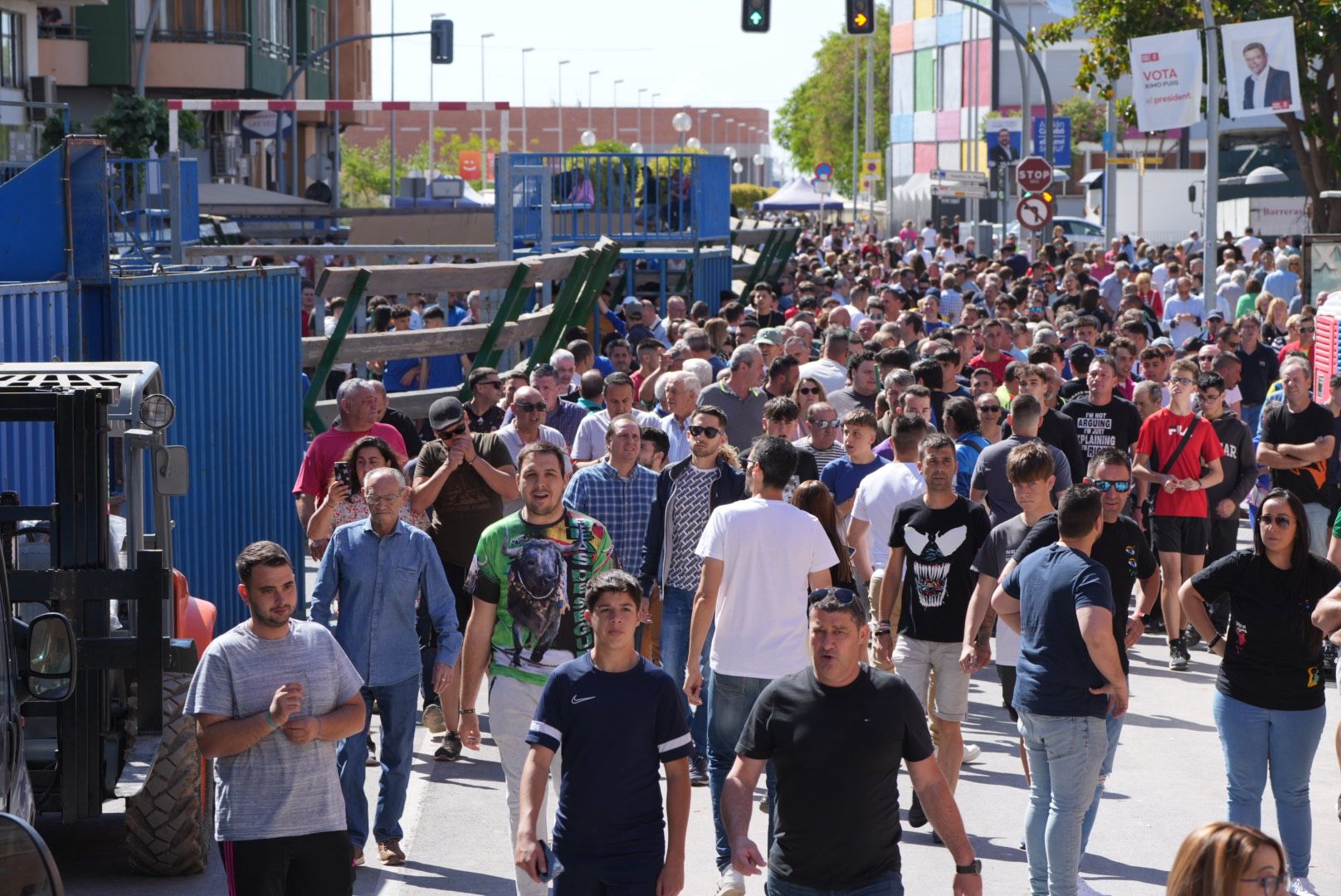 Galería: El primer encierro de las fiestas de Sant Pasqual 2023 en imágenes