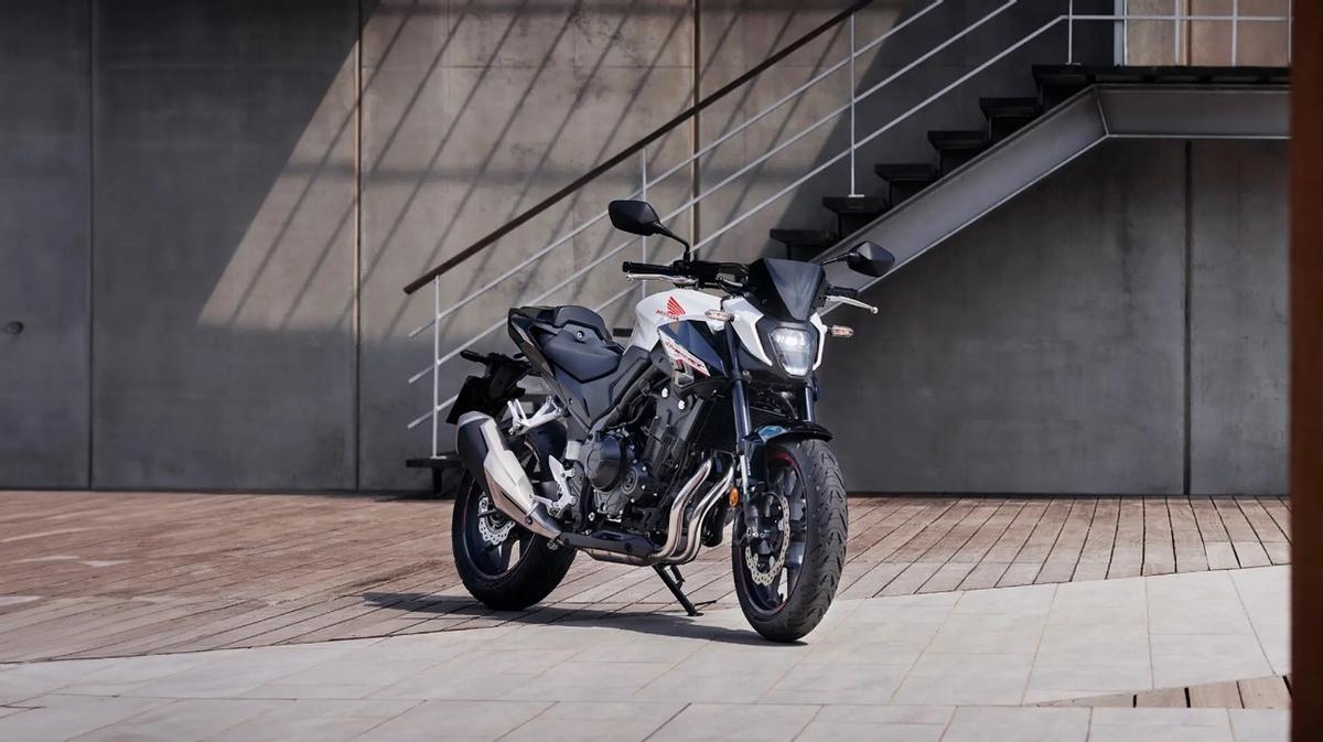 La Honda CB500 Hornet es una moto diseñada para quienes buscan potencia, estilo y tecnología