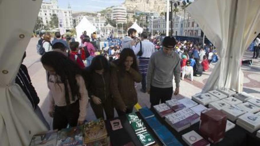 La Plaça del Llibre en su edición del pasado año.