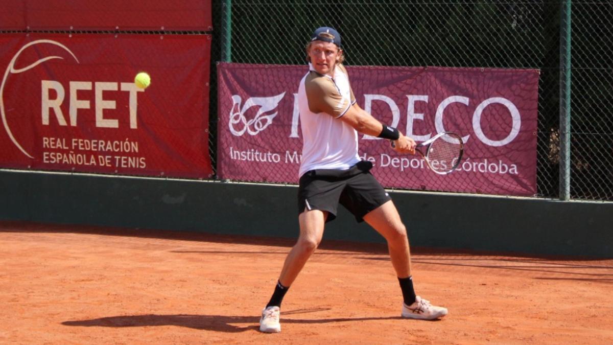 Entrega de premios del torneo internacional de tenis del Real Aero Club.