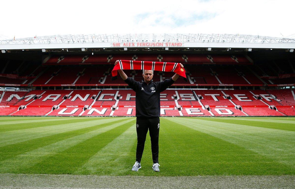 FILE PHOTO: Britain Football Soccer - Manchester United - Jose Mourinho Press Conference - Old Trafford - 5/7/16  New Manchester United manager Jose Mourinho poses ahead of the press conference  REUTERS/Andrew Yates/File Photo