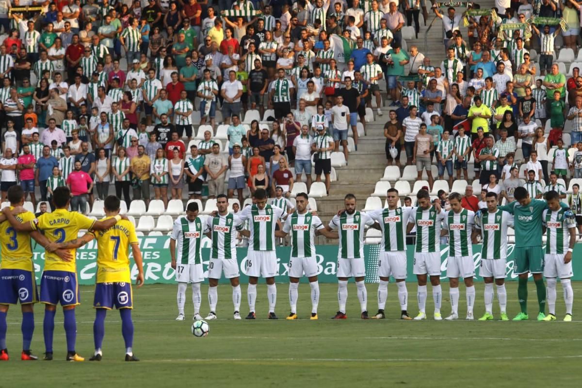 El Córdoba CF inicia la temporada con derrota ante el Cádiz.
