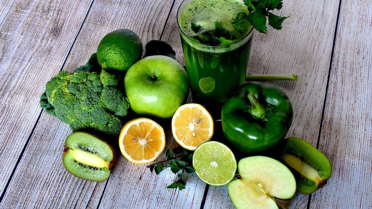 Los jugos verdes pueden ayudarte a adelgazar