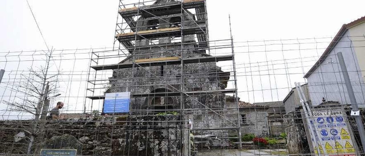 El templo de la parroquia lalinense de Donramiro fue rehabiltado con fondos de la Xunta. // Bernabé/Javier Lalín