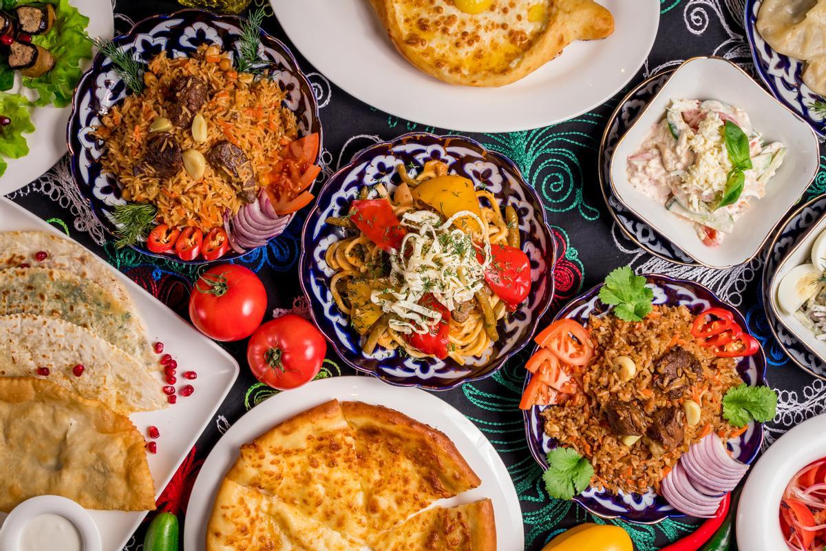 Dishes of Uzbek cuisine.