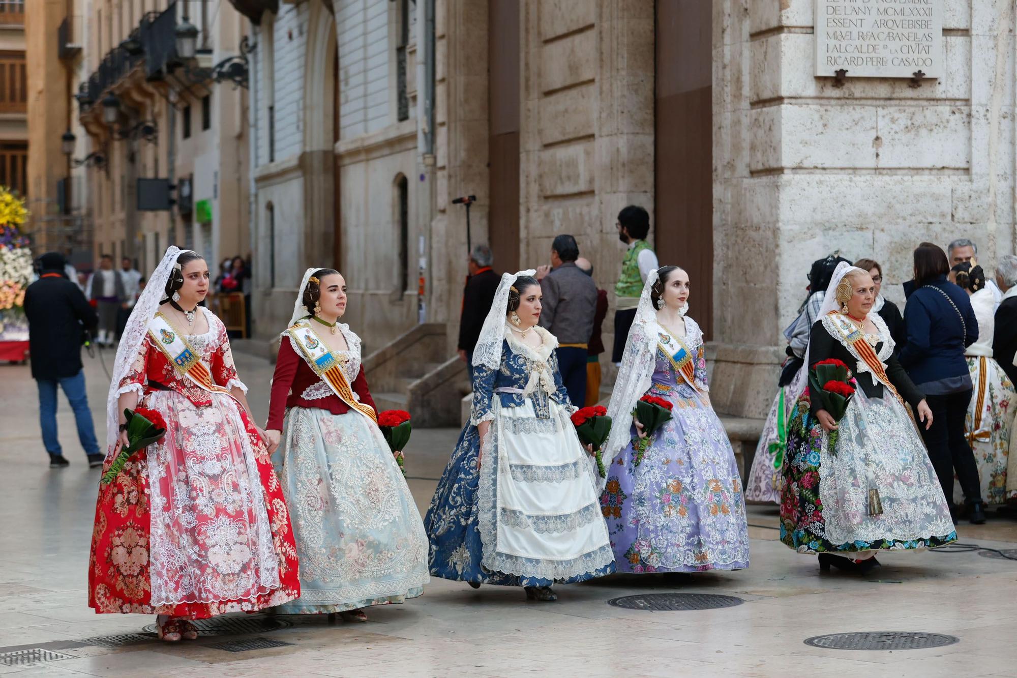 Búscate en el primer día de la Ofrenda en la calle San Vicente entre las 18:00 y las 19:00