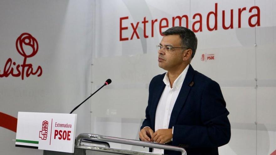 El PSOE desea que el 18N Extremadura dé &quot;un puñetazo en la mesa&quot;