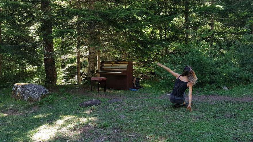 Arantegui rinde homenaje a Emilio Gastón en la Selva de Oza