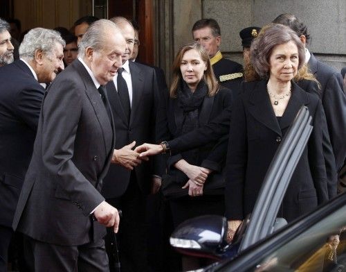 LOS REYES RINDEN HOMENAJE A SU?REZ EN LA CAPILLA ARDIENTE EN EL CONGRESO