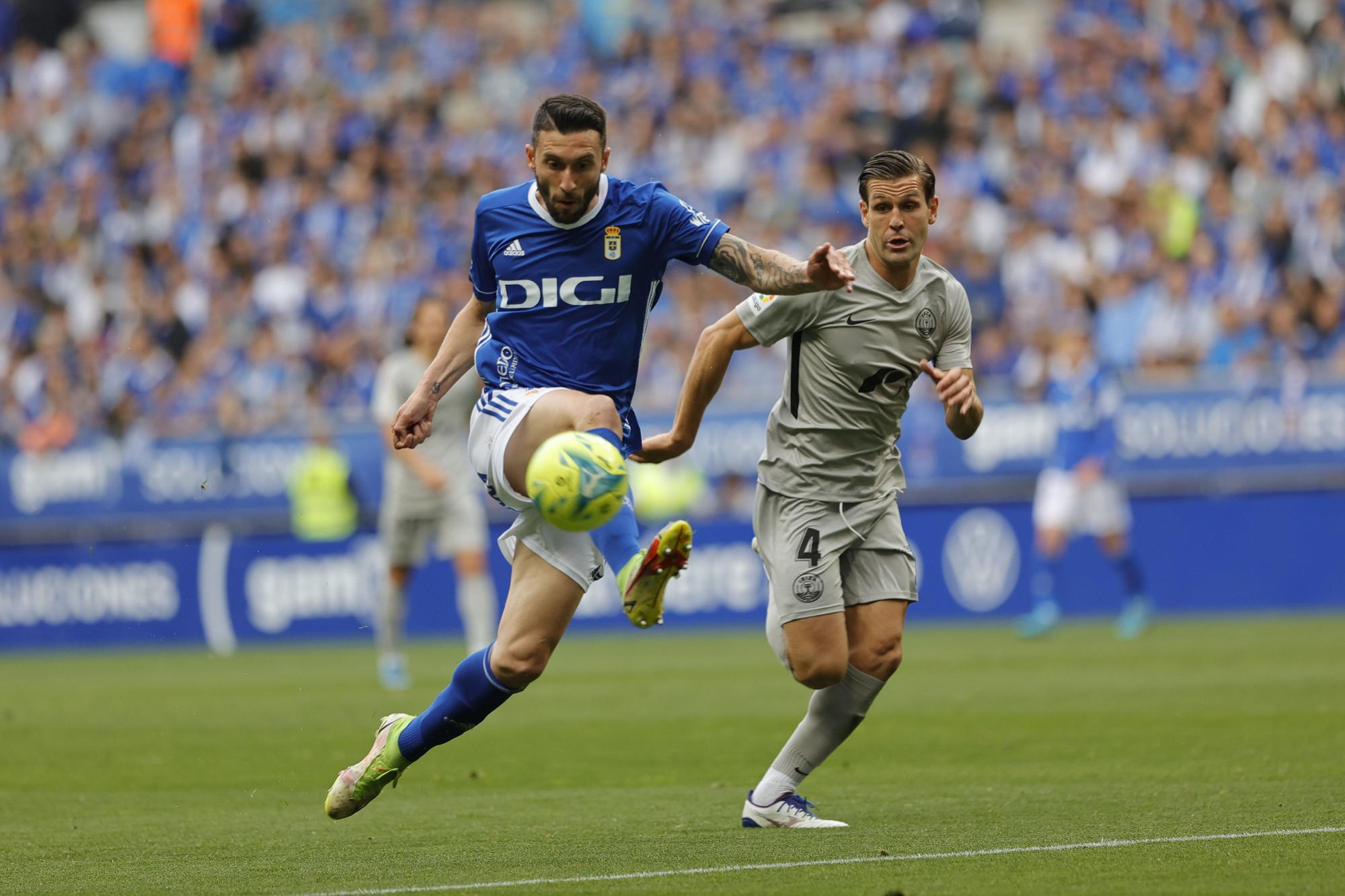 El partido del Oviedo ante el Ibiza, en imágenes