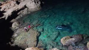 Dos personas perdieron la vida y otra resultó herida al precipitarse con el coche en el mar en Calafat, en LAmetlla de Mar (Baix Ebre).