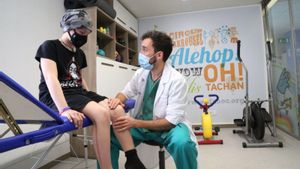 Els hospitals catalans integren la fisioteràpia contra el càncer infantil