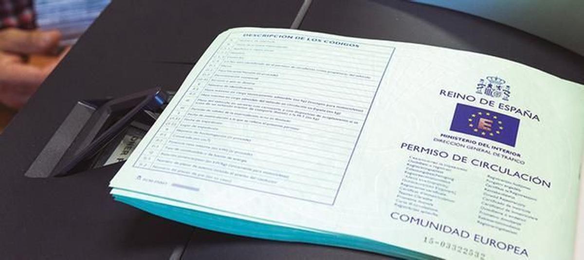 Permiso de circulación de un vehículo.