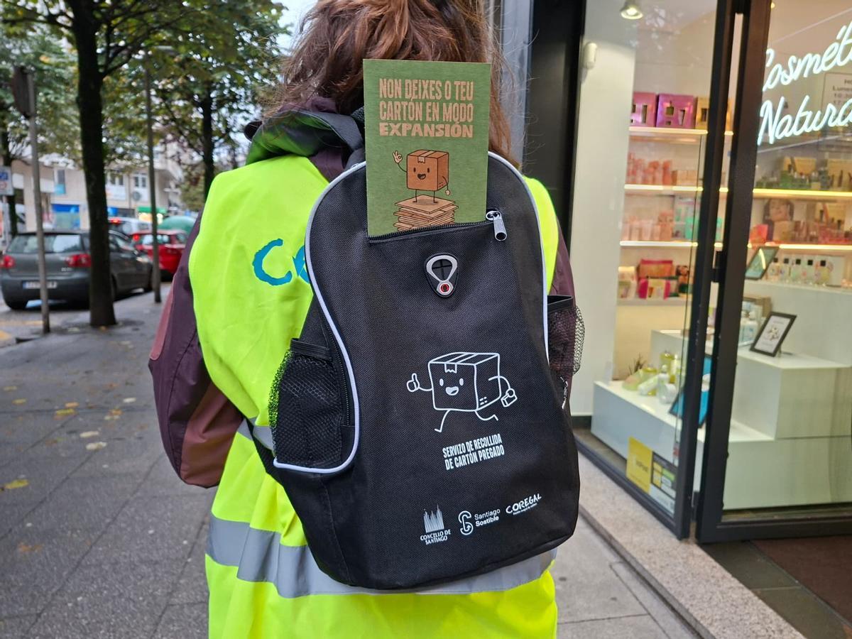 Campaña de sensibilización para a recollida de cartón nos comercios de Santiago