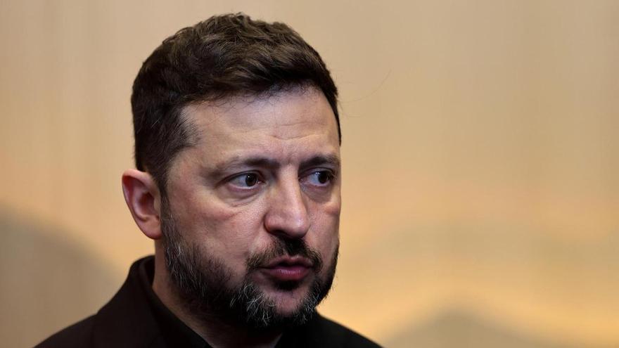 Zelenski pedirá a Trump que medie con Putin para acordar la paz en Ucrania: "Hay una posibilidad real de poner fin a la guerra"