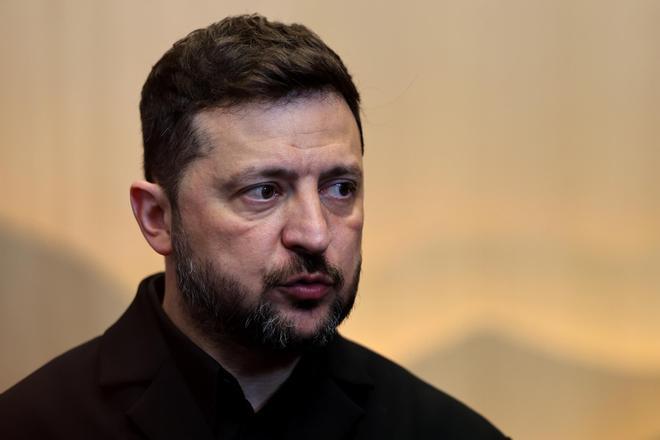 Zelenski pedirá a Trump que medie con Putin para acordar la paz en Ucrania: "Hay una posibilidad real de poner fin a la guerra"