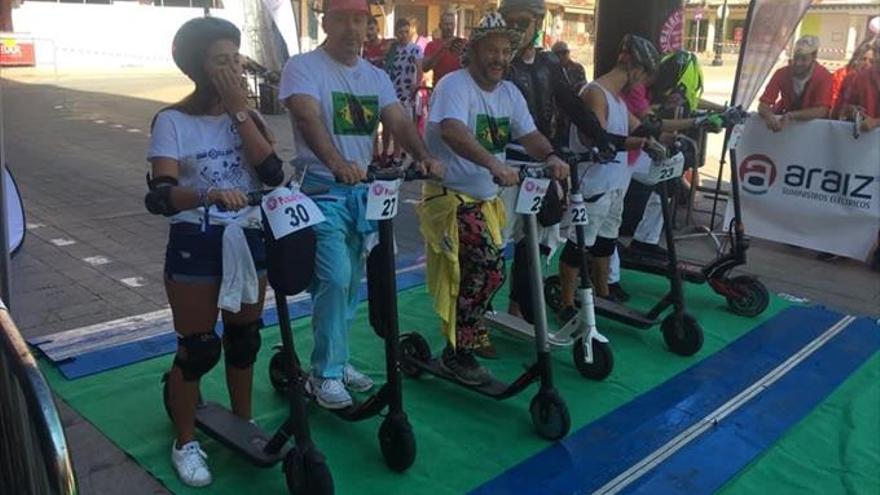 Éxito de la carrera de patinetes en Calatayud