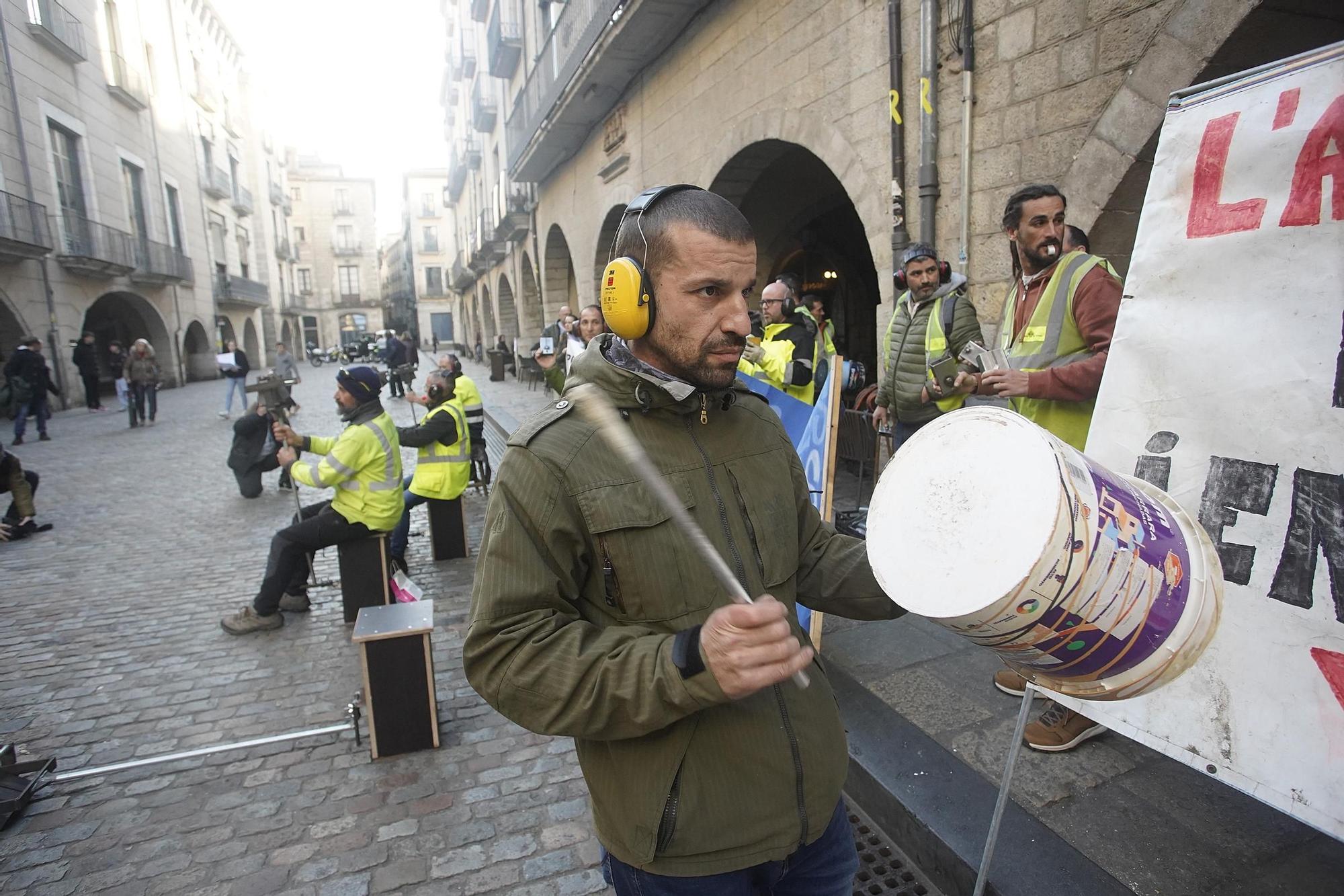 Tres protestes simultànies marquen el ple de Girona