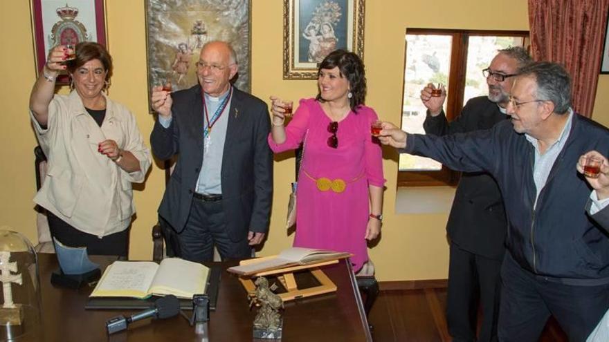 El Vaticano visita Caravaca para poner el año Jubilar en el mapa peregrino